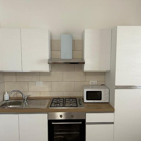 Fly & Stay Apartments Fiumicino Buitenkant foto