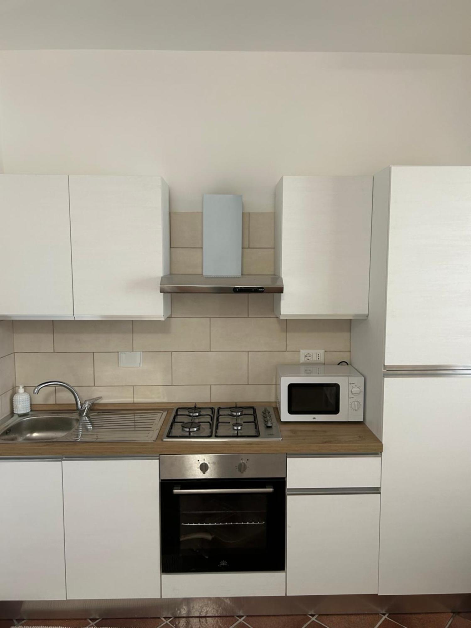 Fly & Stay Apartments Fiumicino Buitenkant foto