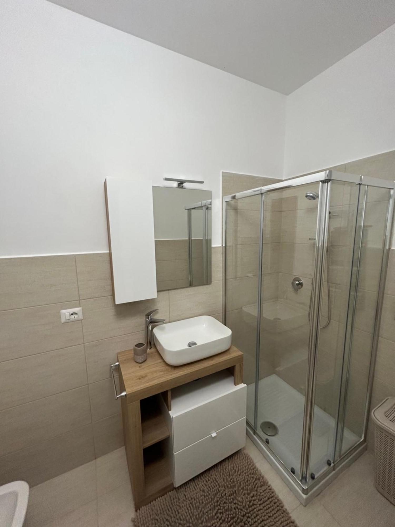 Fly & Stay Apartments Fiumicino Buitenkant foto